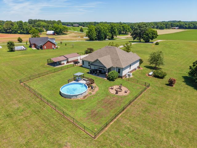 6734 Burgess Gower Rd, Cedar Hill, TN 37032