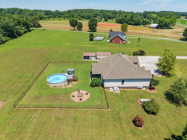 6734 Burgess Gower Rd, Cedar Hill, TN 37032