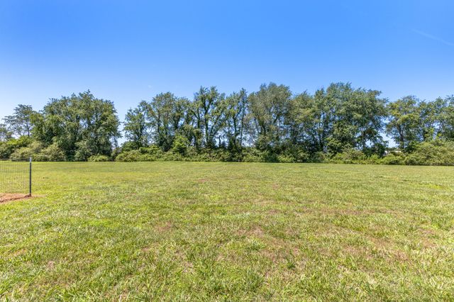 6734 Burgess Gower Rd, Cedar Hill, TN 37032