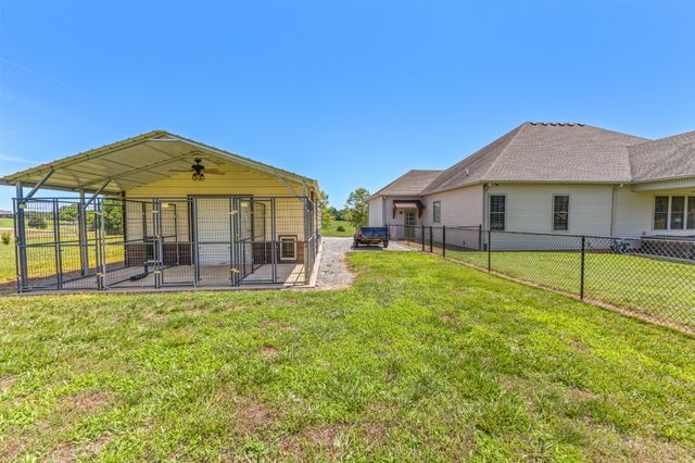 6734 Burgess Gower Rd, Cedar Hill, TN 37032