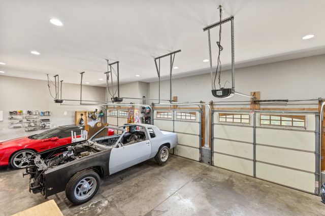 6734 Burgess Gower Rd, Cedar Hill, TN 37032