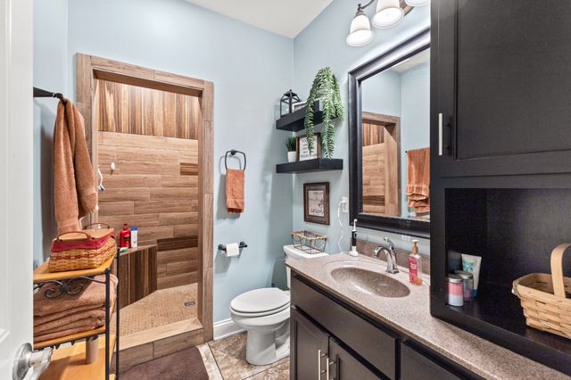 6734 Burgess Gower Rd, Cedar Hill, TN 37032