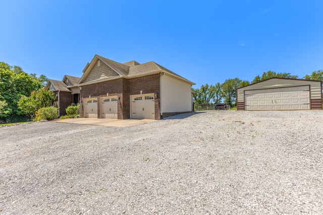 6734 Burgess Gower Rd, Cedar Hill, TN 37032