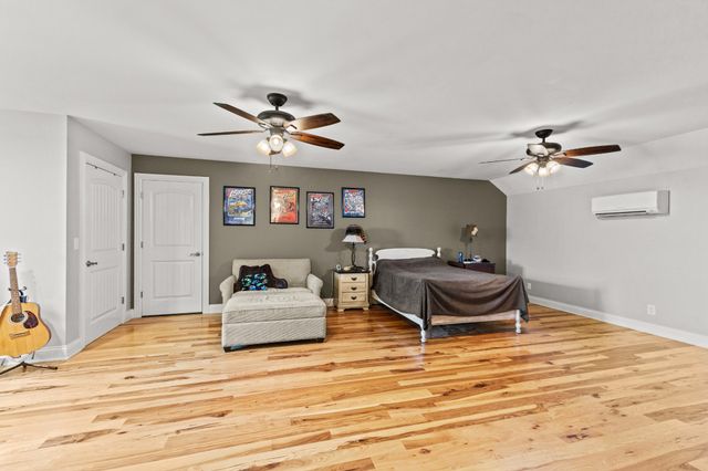 6734 Burgess Gower Rd, Cedar Hill, TN 37032