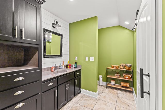 6734 Burgess Gower Rd, Cedar Hill, TN 37032