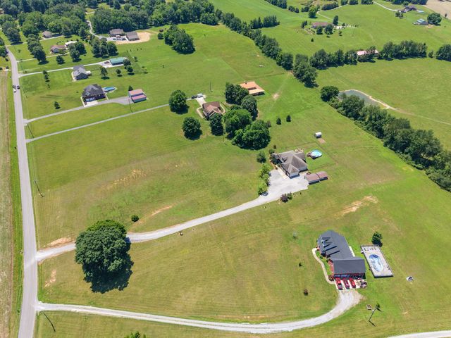 6734 Burgess Gower Rd, Cedar Hill, TN 37032