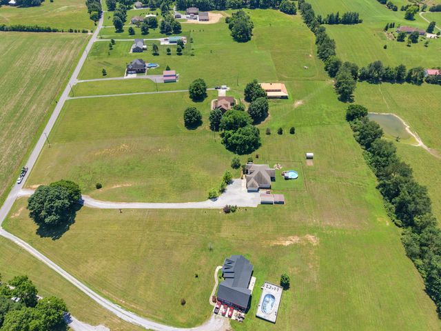 6734 Burgess Gower Rd, Cedar Hill, TN 37032