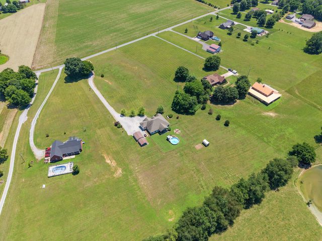 6734 Burgess Gower Rd, Cedar Hill, TN 37032