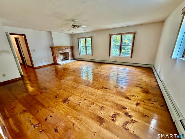 164 Quanopaug Trail, Woodbury, CT 06798