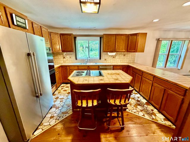 164 Quanopaug Trail, Woodbury, CT 06798