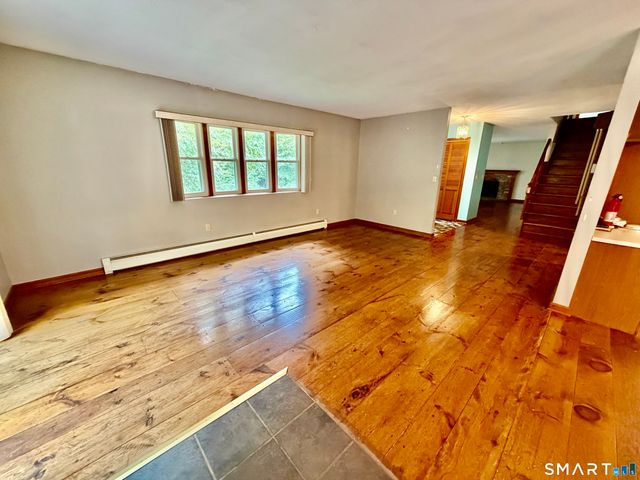 164 Quanopaug Trail, Woodbury, CT 06798
