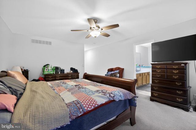 135 SUGARBUSH DR, Perkasie, PA 18944