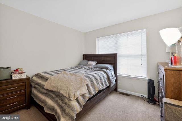 135 SUGARBUSH DR, Perkasie, PA 18944