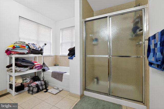 135 SUGARBUSH DR, Perkasie, PA 18944