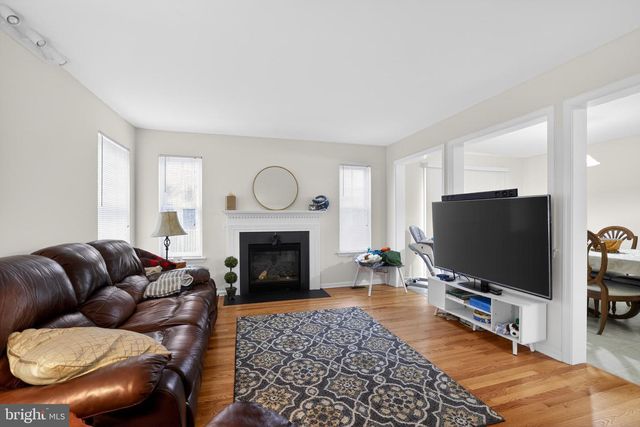 135 SUGARBUSH DR, Perkasie, PA 18944