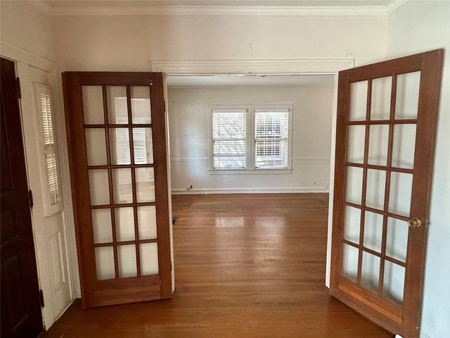 2038 Lexington Street, Houston, TX 77098