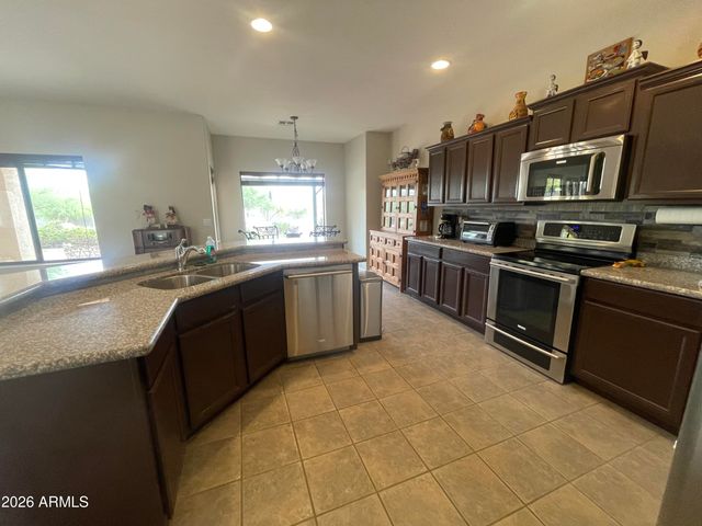 9907 E FLANDERS Road, Mesa, AZ 85207