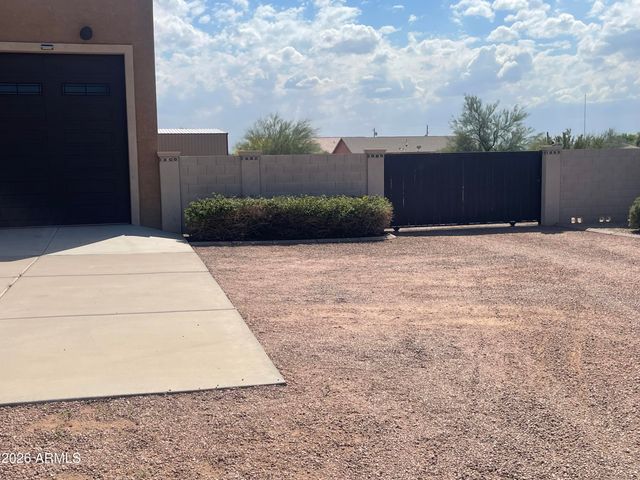 9907 E FLANDERS Road, Mesa, AZ 85207