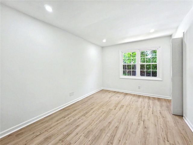 270 Winding River Road H, Atlanta, GA 30350