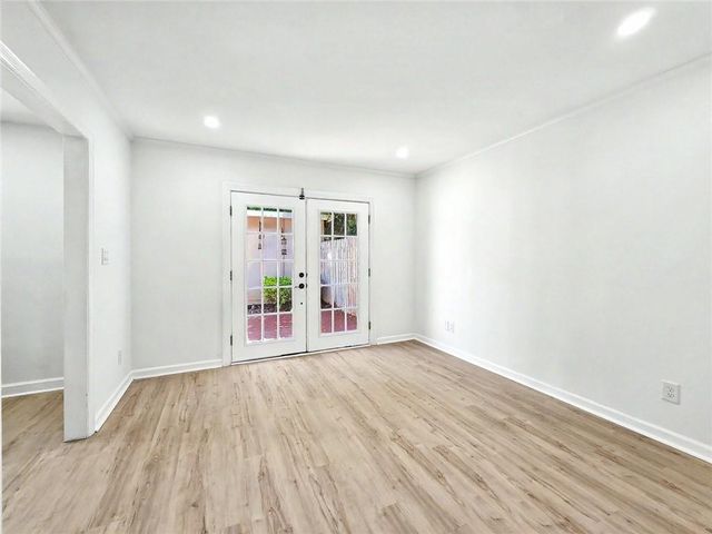 270 Winding River Road H, Atlanta, GA 30350