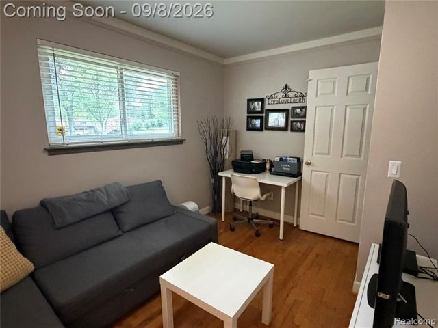 31524 Windsor Street, Garden City, MI 48135