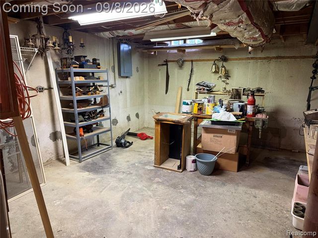 31524 Windsor Street, Garden City, MI 48135