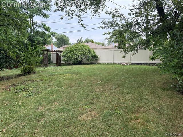 31524 Windsor Street, Garden City, MI 48135