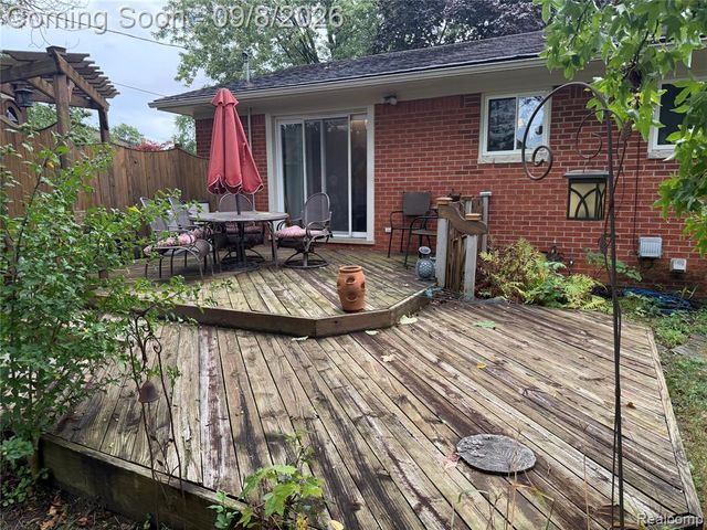 31524 Windsor Street, Garden City, MI 48135