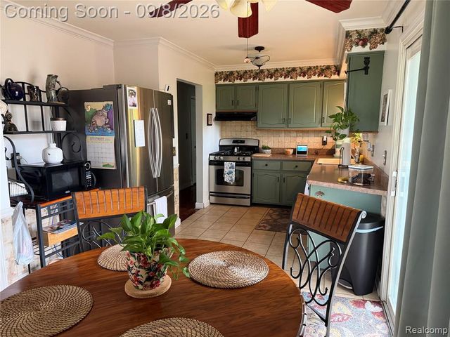 31524 Windsor Street, Garden City, MI 48135