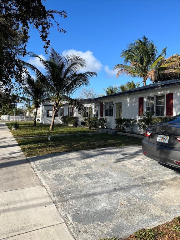 14155 NE 14th Ave, North Miami, FL 33161