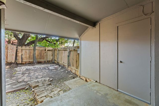 6901 Woodhue DR A, Austin, TX 78745