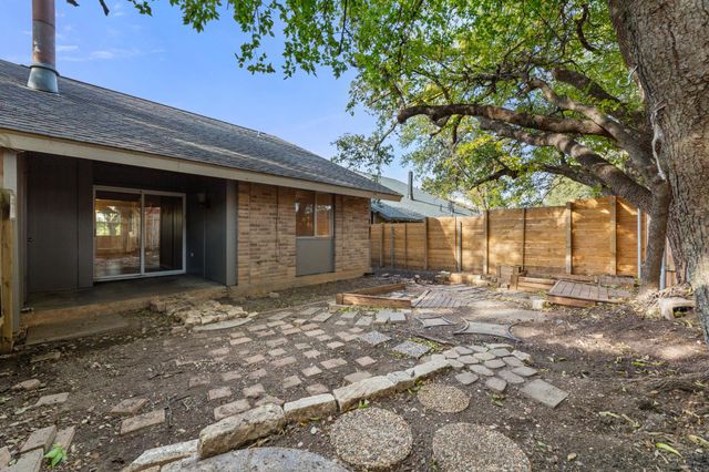 6901 Woodhue DR A, Austin, TX 78745