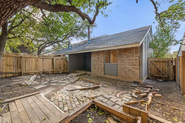 6901 Woodhue DR A, Austin, TX 78745