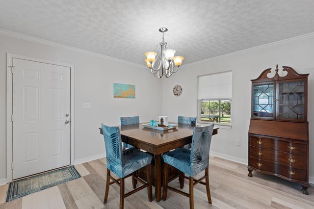 653 NE Golf Course Drive, Fort Walton Beach, FL 32547