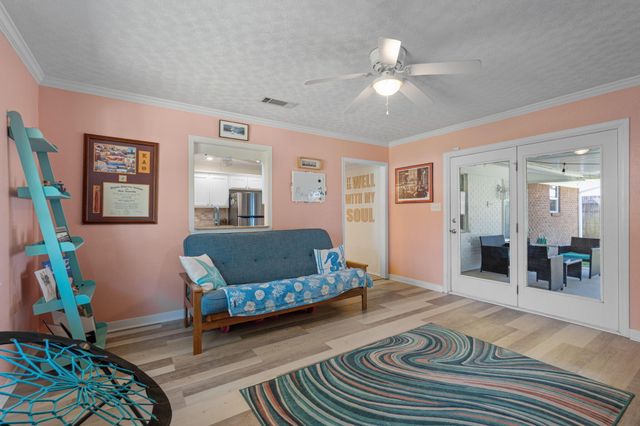 653 NE Golf Course Drive, Fort Walton Beach, FL 32547