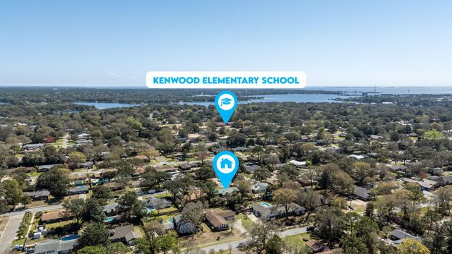 653 NE Golf Course Drive, Fort Walton Beach, FL 32547