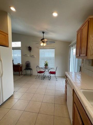 196 Dyer Ave, Manteca, CA 95336