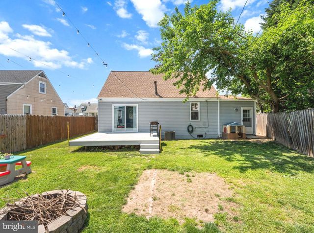 3429 LOGANVIEW DR, Dundalk, MD 21222