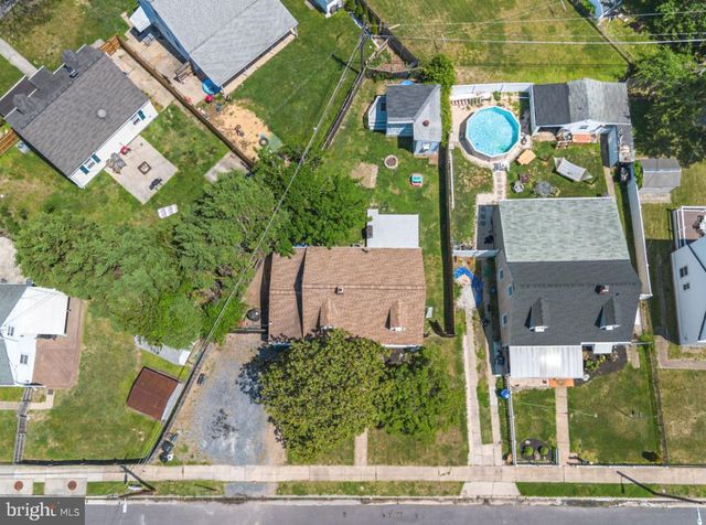 3429 LOGANVIEW DR, Dundalk, MD 21222