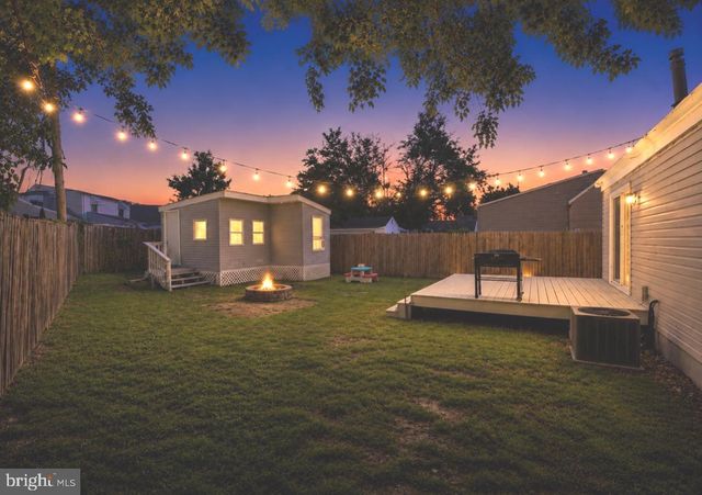 3429 LOGANVIEW DR, Dundalk, MD 21222