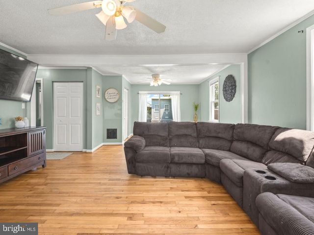 3429 LOGANVIEW DR, Dundalk, MD 21222