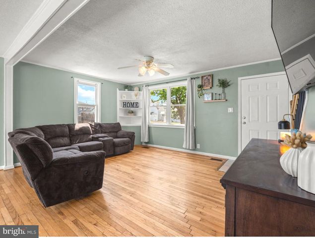 3429 LOGANVIEW DR, Dundalk, MD 21222