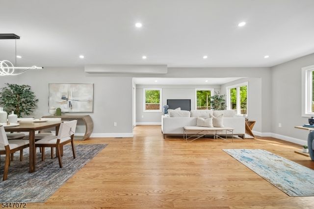 145 Glen Ave, Millburn Twp., NJ 07041