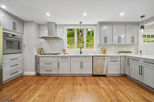 145 Glen Ave, Millburn Twp., NJ 07041