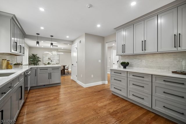 145 Glen Ave, Millburn Twp., NJ 07041