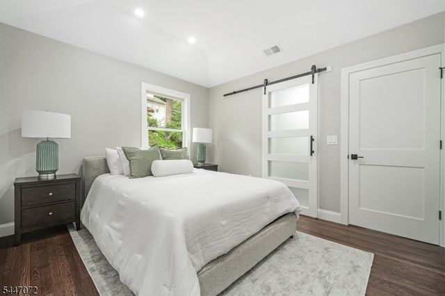 145 Glen Ave, Millburn Twp., NJ 07041