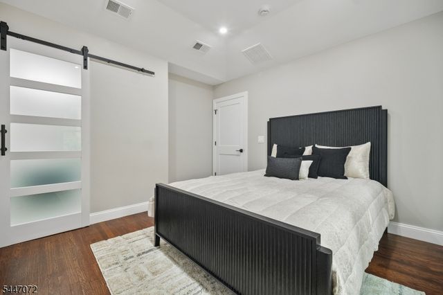 145 Glen Ave, Millburn Twp., NJ 07041
