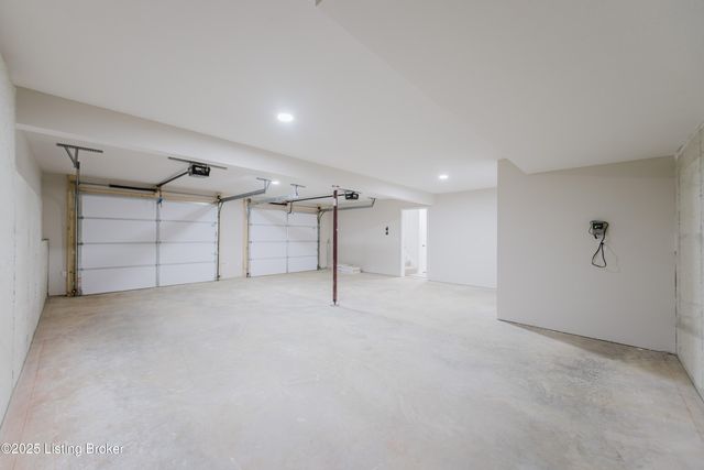 200 Rock Ridge Rd, Brandenburg, KY 40108