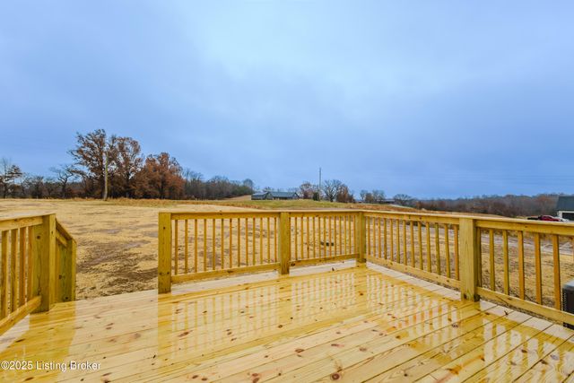 200 Rock Ridge Rd, Brandenburg, KY 40108