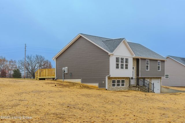 200 Rock Ridge Rd, Brandenburg, KY 40108